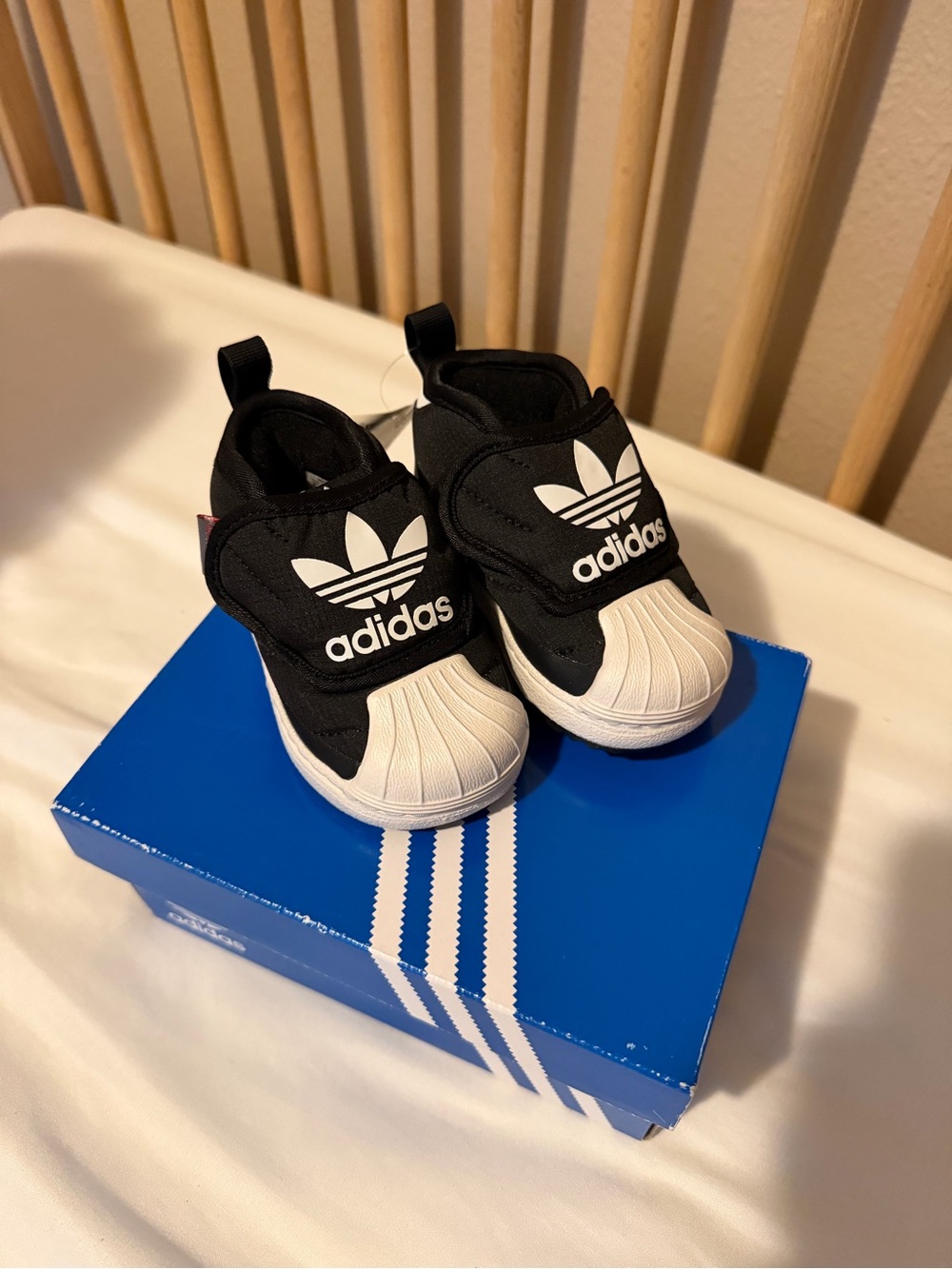 adidas Kids Black & White superstar 360 boots